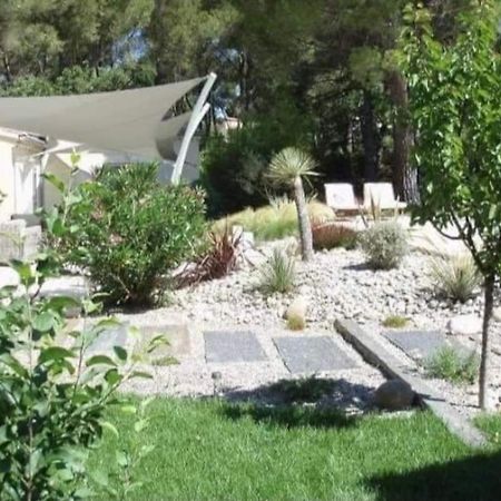 … Et La Fourmi Villa Saumane-de-Vaucluse Esterno foto