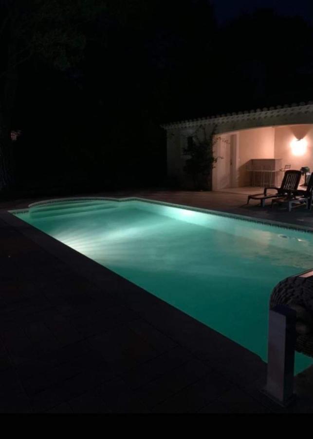 … Et La Fourmi Villa Saumane-de-Vaucluse Esterno foto